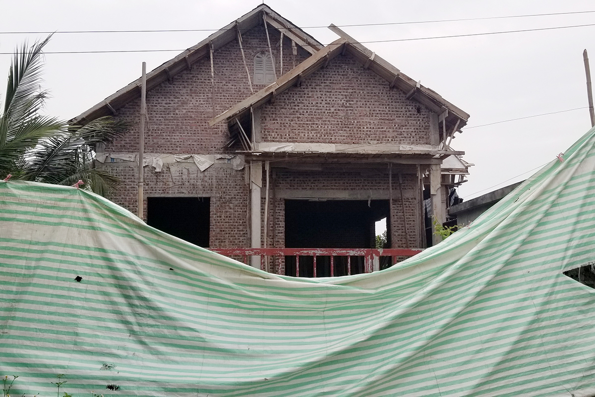 Xây nhà ở trái phép trên đất chăn nuôi tập trung