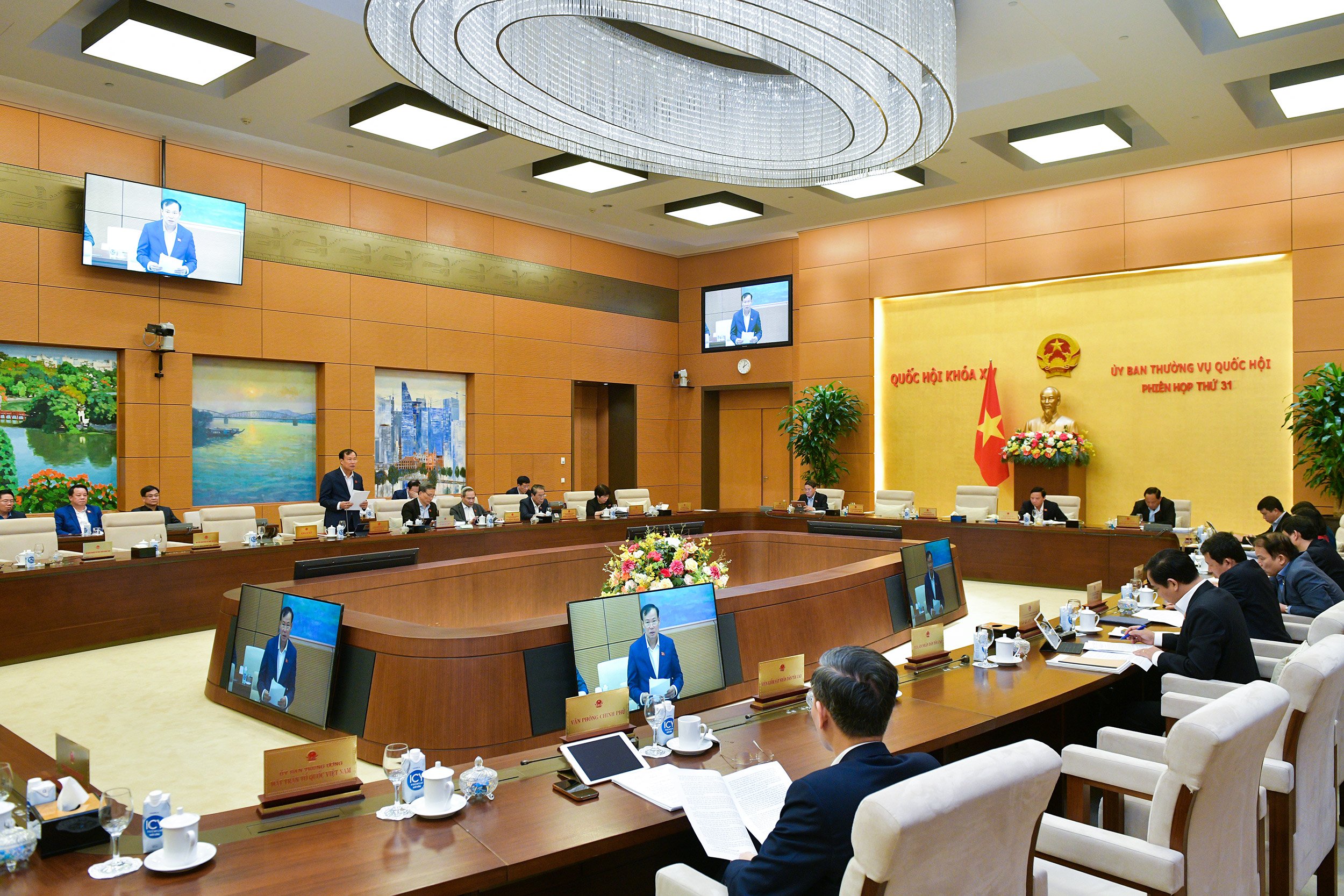Đề nghị không quy định cao tốc phải có tối thiểu 4 làn