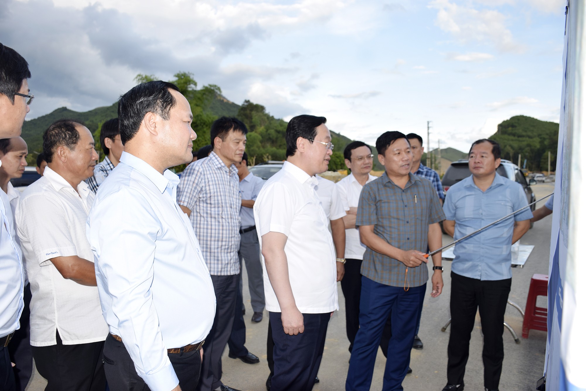 Nghệ An: Đẩy nhanh tiến độ QL 7C kéo dài để phục vụ nhân dân lưu thông