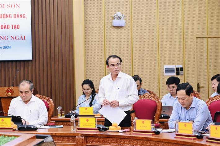 Phát triển giáo dục địa phương đồng hành cùng chiến lược toàn ngành