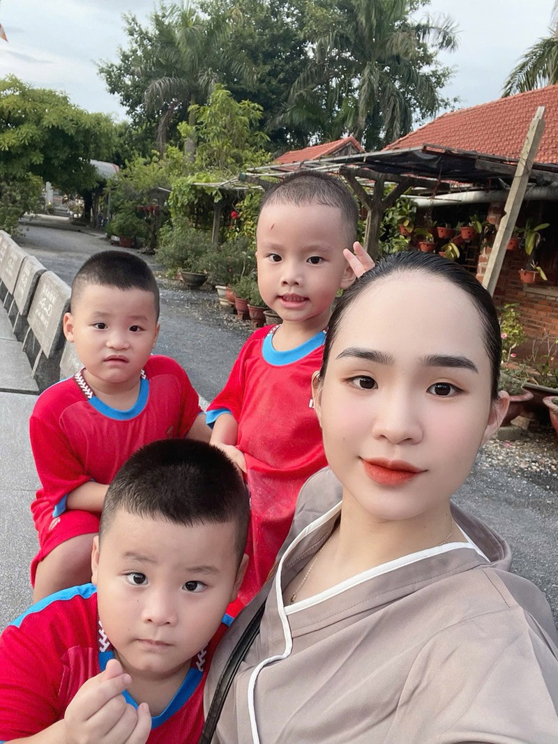 9X Thanh Hóa nuôi cháu trai 4 tuổi của chồng chăm sóc như con